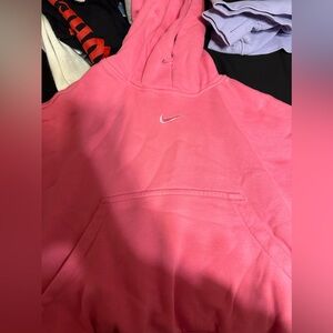 Pink Nike hoodie great condition only worn a couple times size small